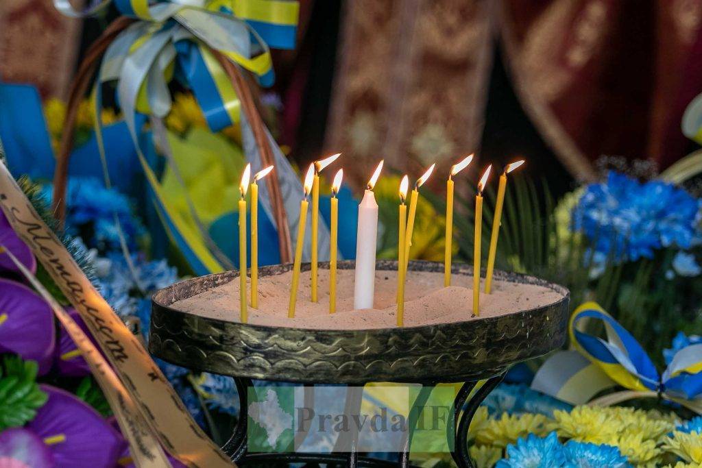 У Франківську попрощалися з Михайлом Неспяком,Похорон Михайла Неспяка,на війні загинув Михайло Неспяк