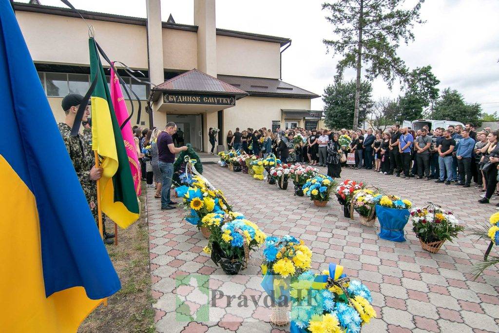 У Франківську попрощалися з Михайлом Неспяком,Похорон Михайла Неспяка,на війні загинув Михайло Неспяк
