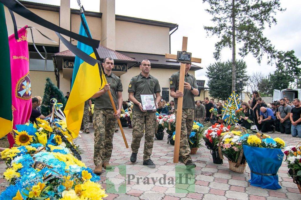 У Франківську попрощалися з Михайлом Неспяком,Похорон Михайла Неспяка,на війні загинув Михайло Неспяк
