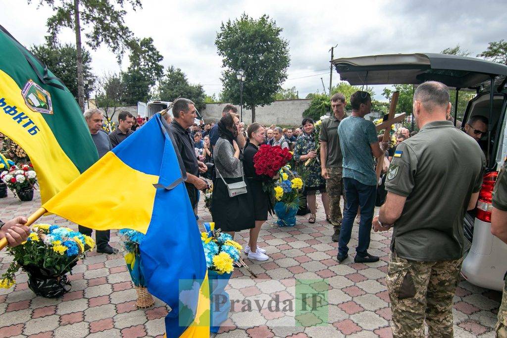 У Франківську попрощалися з Михайлом Неспяком,Похорон Михайла Неспяка,на війні загинув Михайло Неспяк