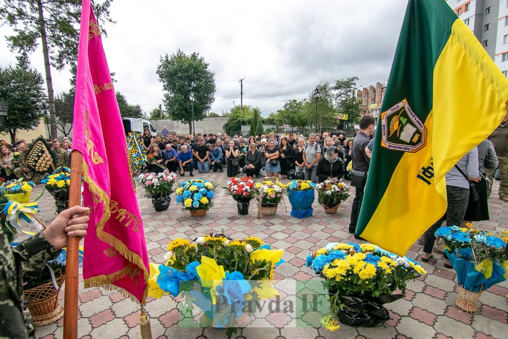 У Франківську попрощалися з Михайлом Неспяком,Похорон Михайла Неспяка,на війні загинув Михайло Неспяк