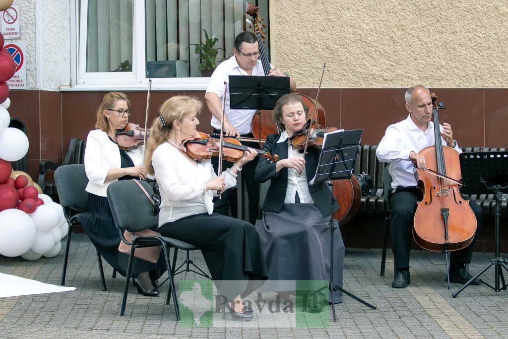вручення дипломів університет короля данила,Вручення дипломів УКД 2022,випускники університету короля данила