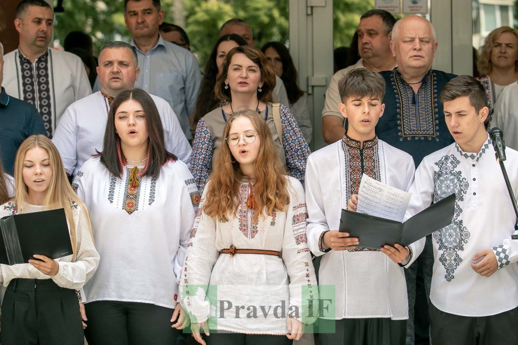 вручення дипломів університет короля данила,Вручення дипломів УКД 2022,випускники університету короля данила