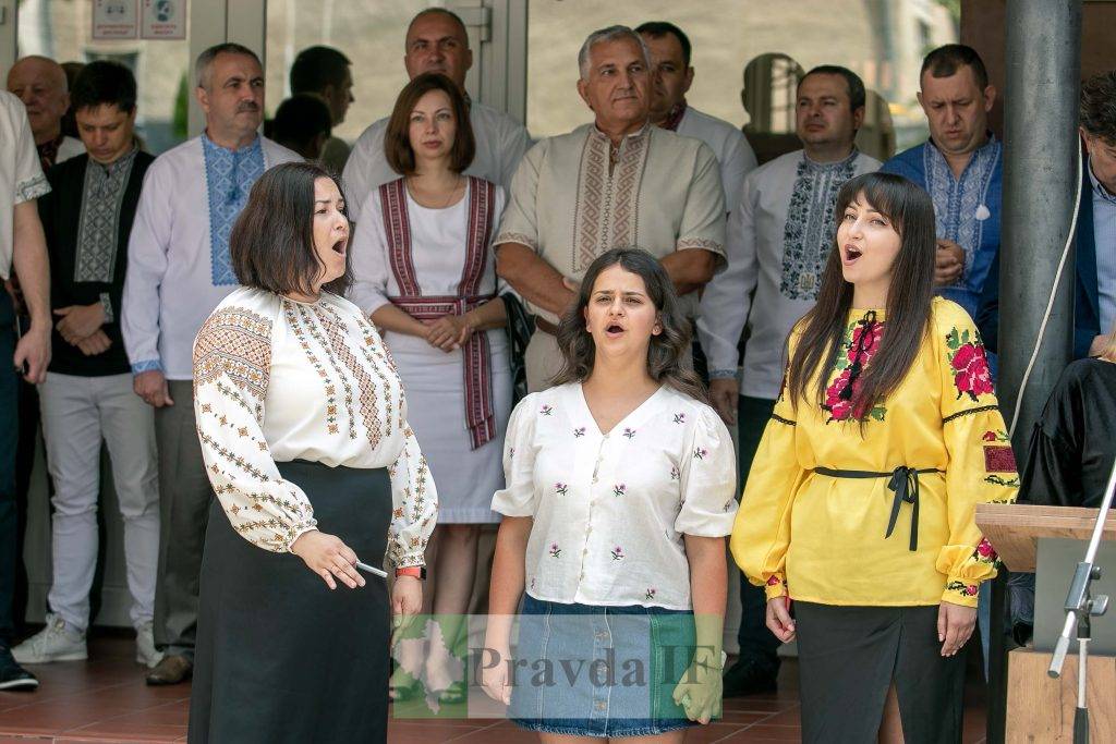 вручення дипломів університет короля данила,Вручення дипломів УКД 2022,випускники університету короля данила