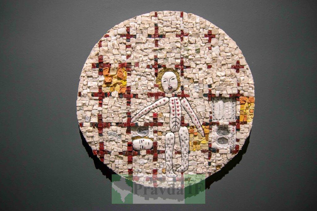 У Франківську відкрили арт проєкт,Відкриття арт проєкту Бог між нами! Переможемо разом!,франківський краєзнавчий музей