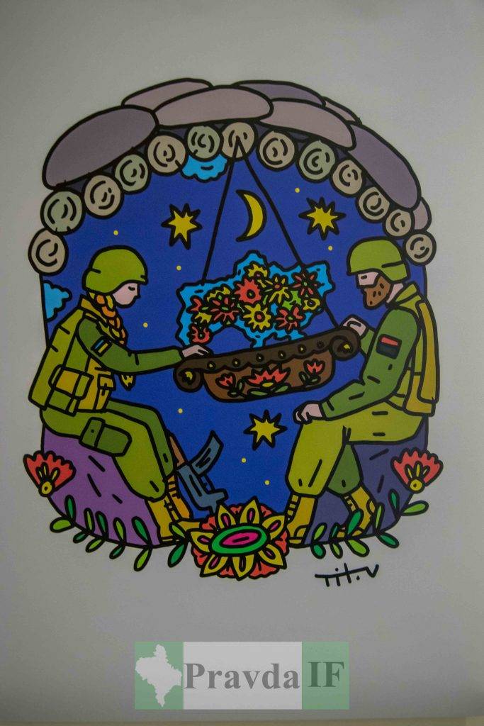 У Франківську відкрили арт проєкт,Відкриття арт проєкту Бог між нами! Переможемо разом!,франківський краєзнавчий музей