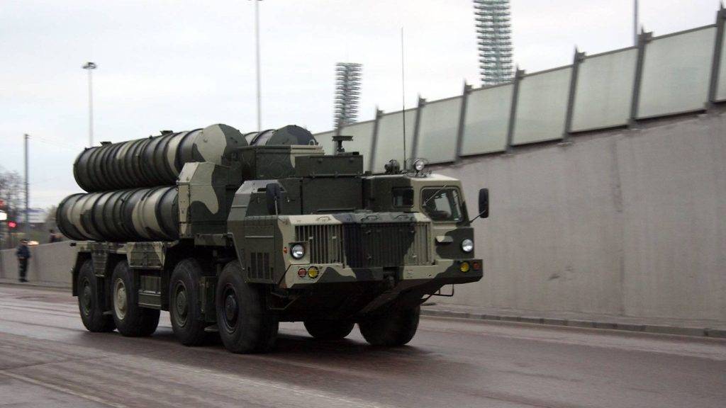росія аткивно використовує зенітно-ракетні комплекси С-300, що свідчить про вичерпання запасів потужніших ракет, – ISW