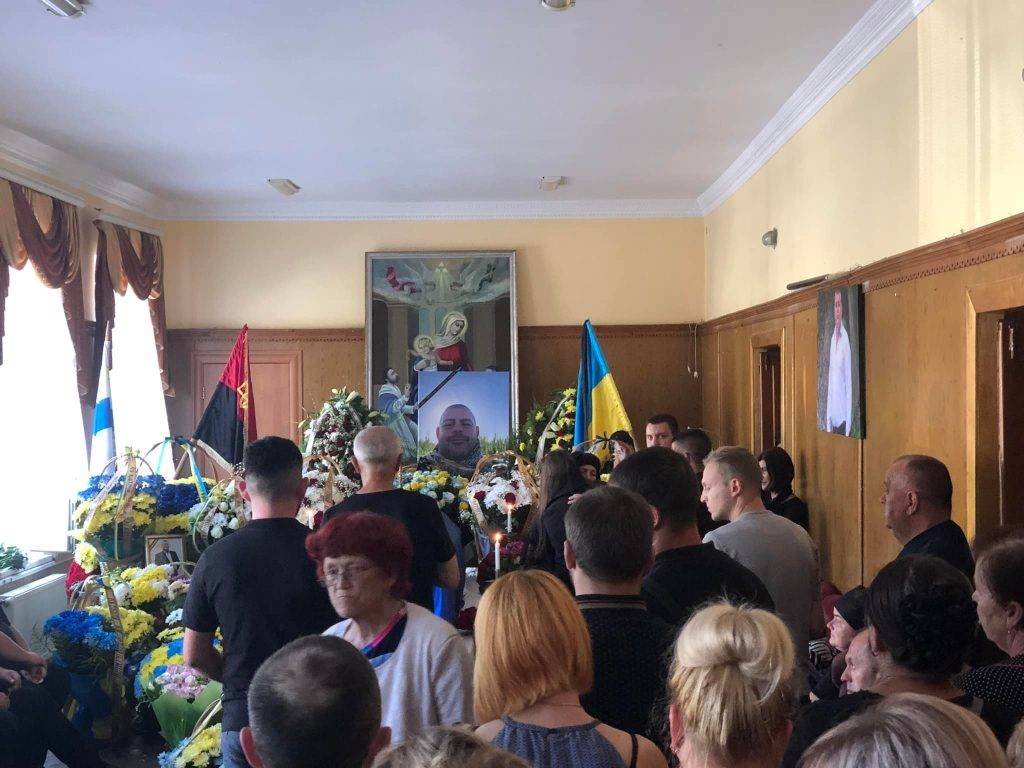 У Тлумачі прощаються з ексмером Романом Круховським