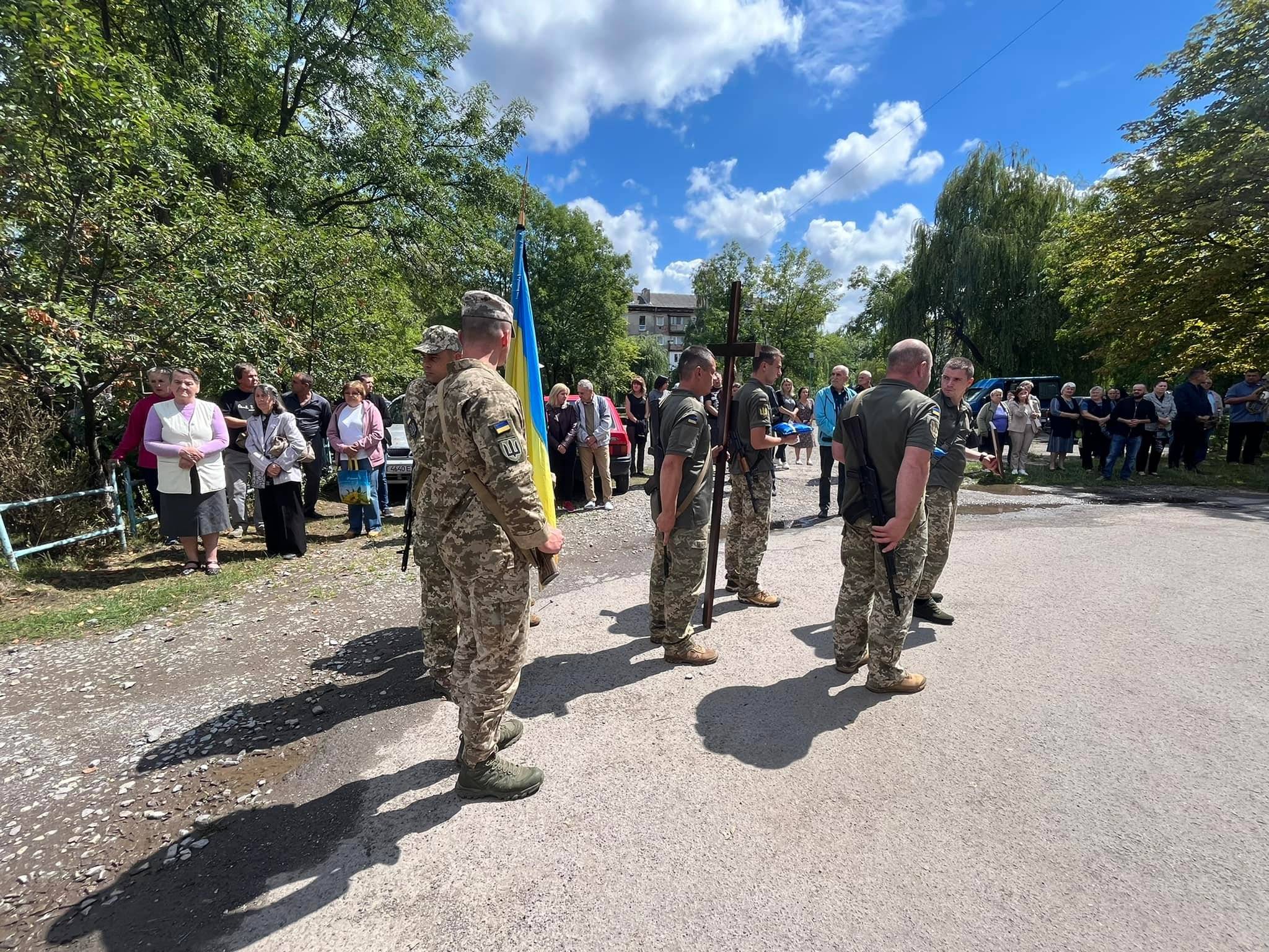 богдан зубко,провели в останню путь,похорон в надвірній