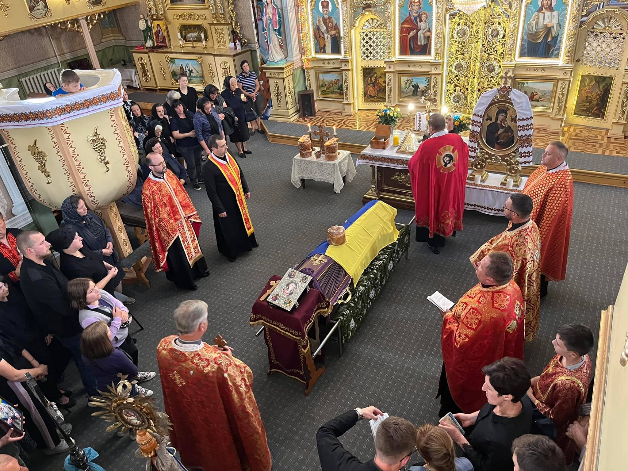 богдан зубко,провели в останню путь,похорон в надвірній