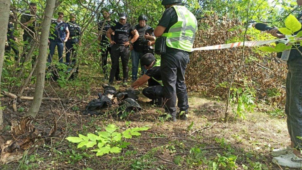 Біля села Стара Гута на Франківщині виявили труп чоловіка