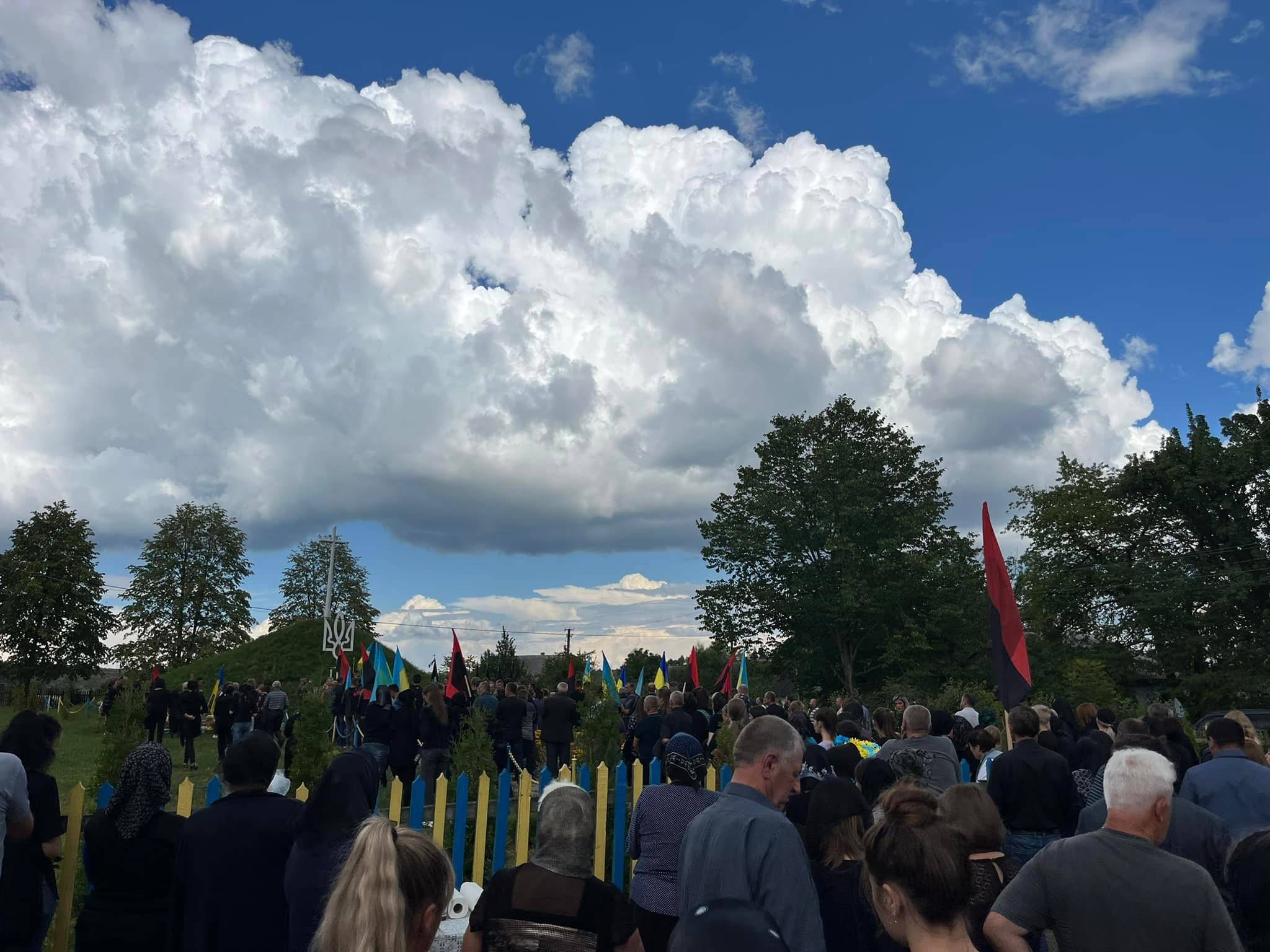богдан зубко,провели в останню путь,похорон в надвірній