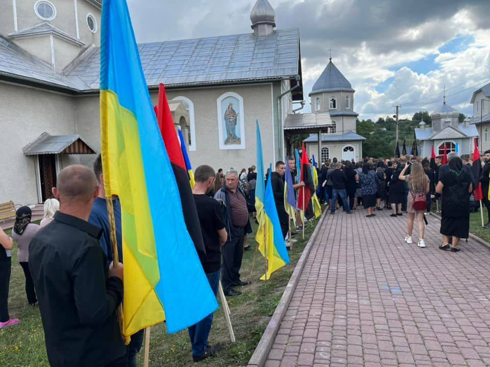 богдан зубко,провели в останню путь,похорон в надвірній