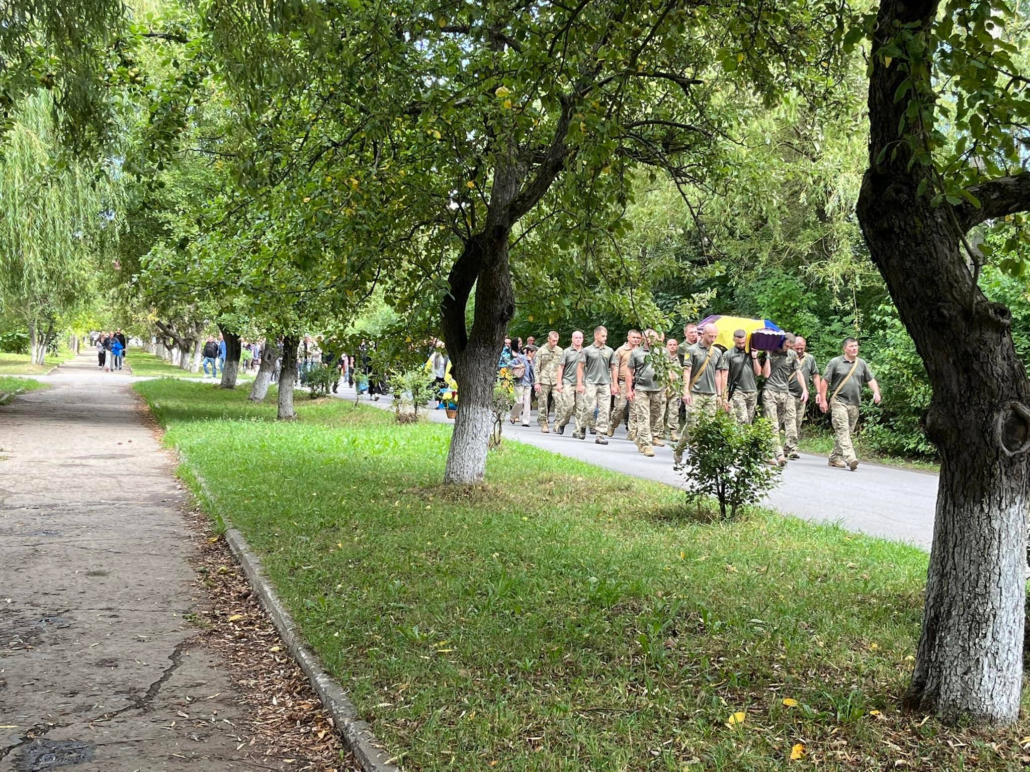 богдан зубко,провели в останню путь,похорон в надвірній