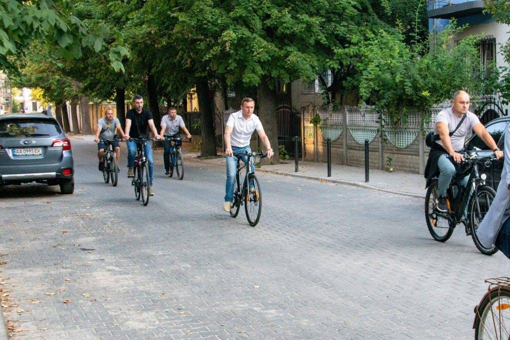 Марцінків на велосипеді проінспектував центр Франківська