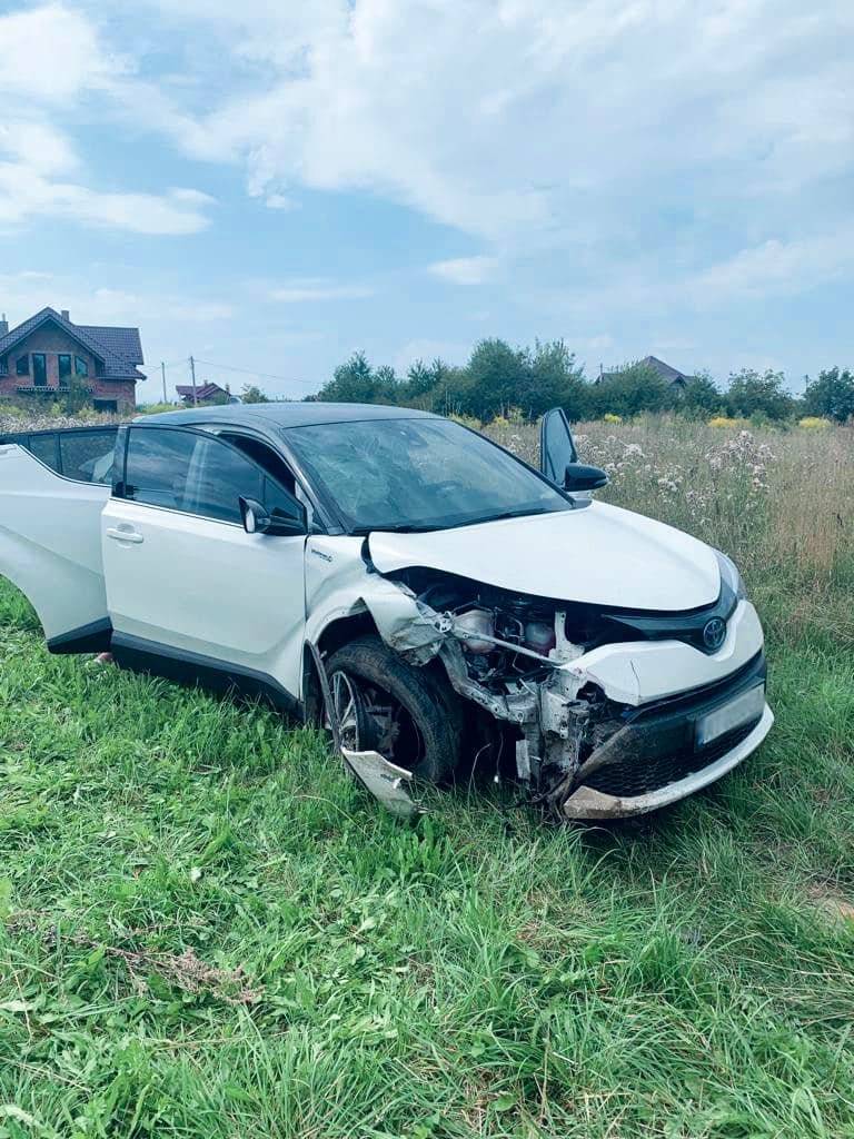 У моторошній автотрощі в Калуші загинув літній водій, ще двоє людей - у лікарні