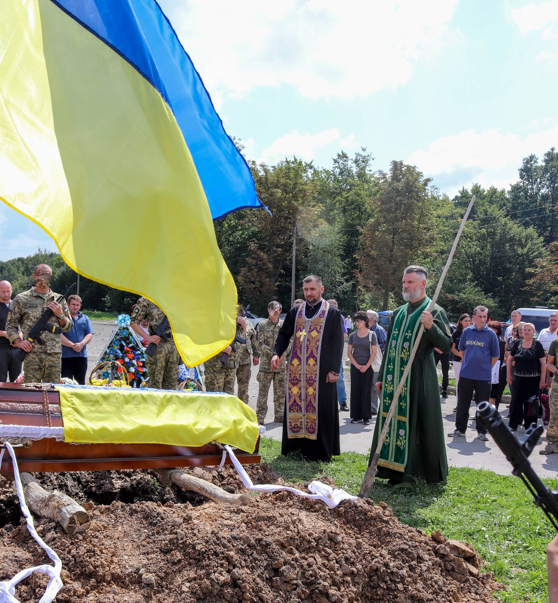 У Калуші провели в останню путь захисника Романа Петріва,роман петрів,загинув на війні