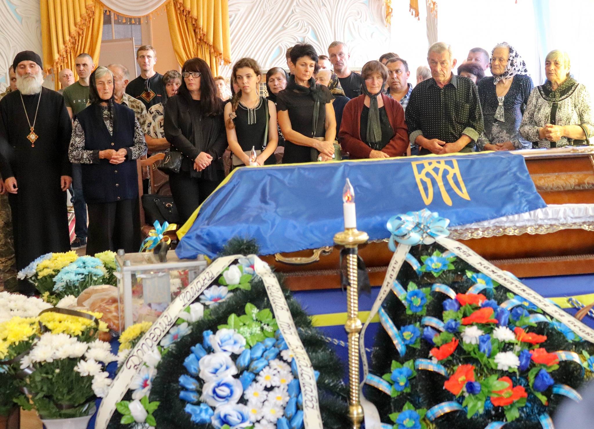 У Калуші провели в останню путь захисника Романа Петріва,роман петрів,загинув на війні