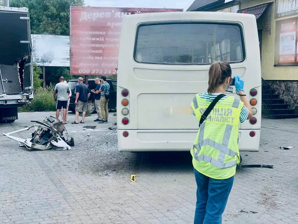 Під Франківськом рейсовий автобус потрапив в ДТП: є потерпілі, серед яких дитина