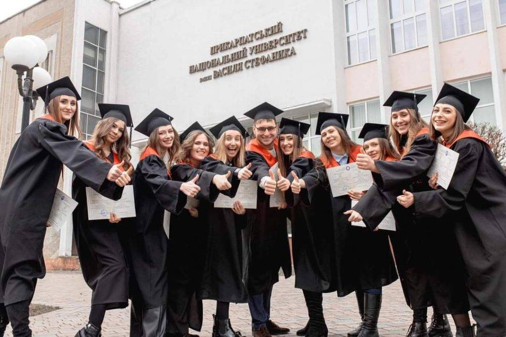 Прикарпатський університет покращив свої позиції у топі 10 вишів України із подавання заяв вступниками