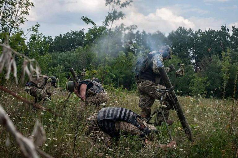 Західна зброя у дії: за минулу добу окупанти втратили 300 орків, вертоліт та чимало цінного озброєння