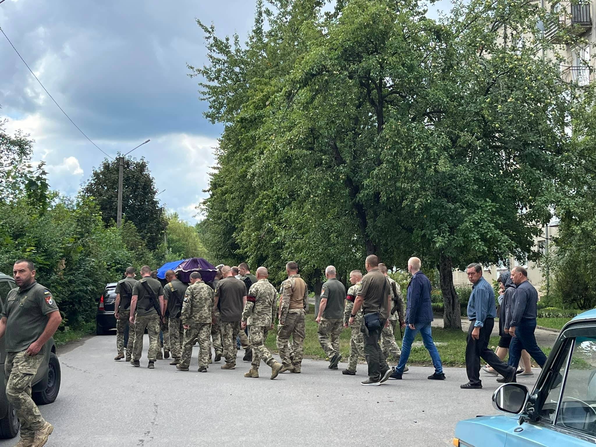 богдан зубко,провели в останню путь,похорон в надвірній