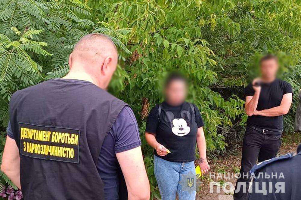 Поліція вилучила у 23-річної прикарпатки наркотиків на понад три мільйони гривень