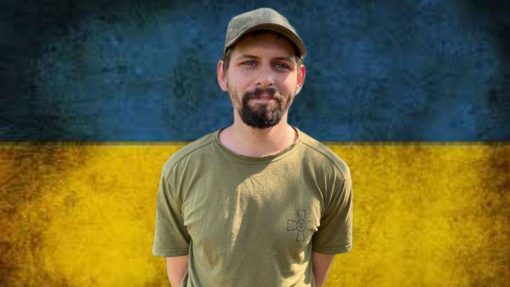 Військовий "десятки" з Франківська ризикуючи життям врятував з-під артобстрілів військове обладнання