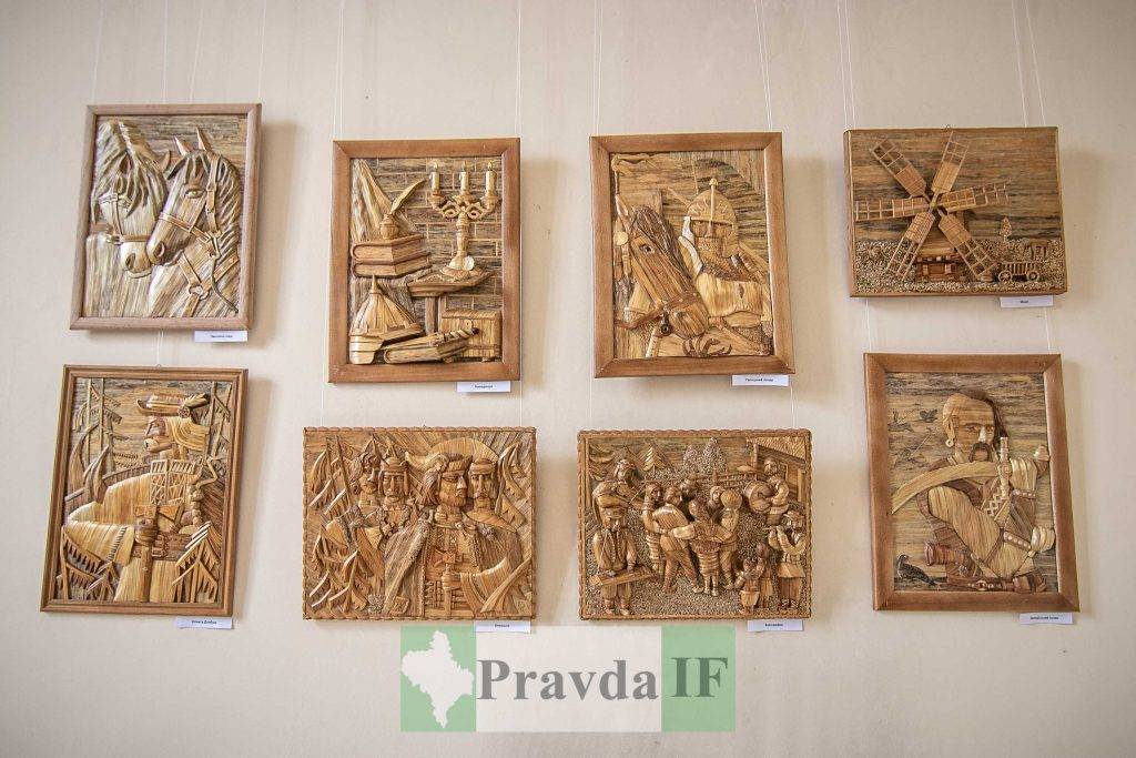 виставка барельєфів Романа Діди,Відкриття виставки Романа Діди Моя Україна,Перемога Барельєф Романа Діди