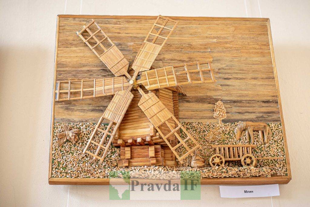 виставка барельєфів Романа Діди,Відкриття виставки Романа Діди Моя Україна,Перемога Барельєф Романа Діди