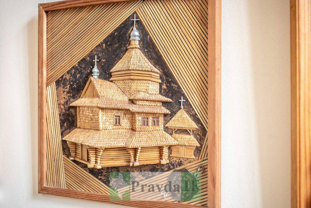 виставка барельєфів Романа Діди,Відкриття виставки Романа Діди Моя Україна,Перемога Барельєф Романа Діди