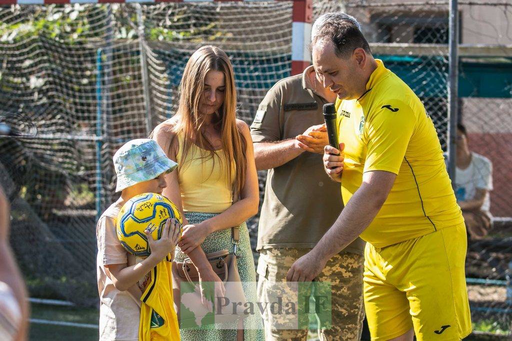 турнір з міні-футболу пам'яті Степана Тарабалки,Відкриття футбольного турніру пам'яті Степана Тарабалки,пілот Степан Тарабалка