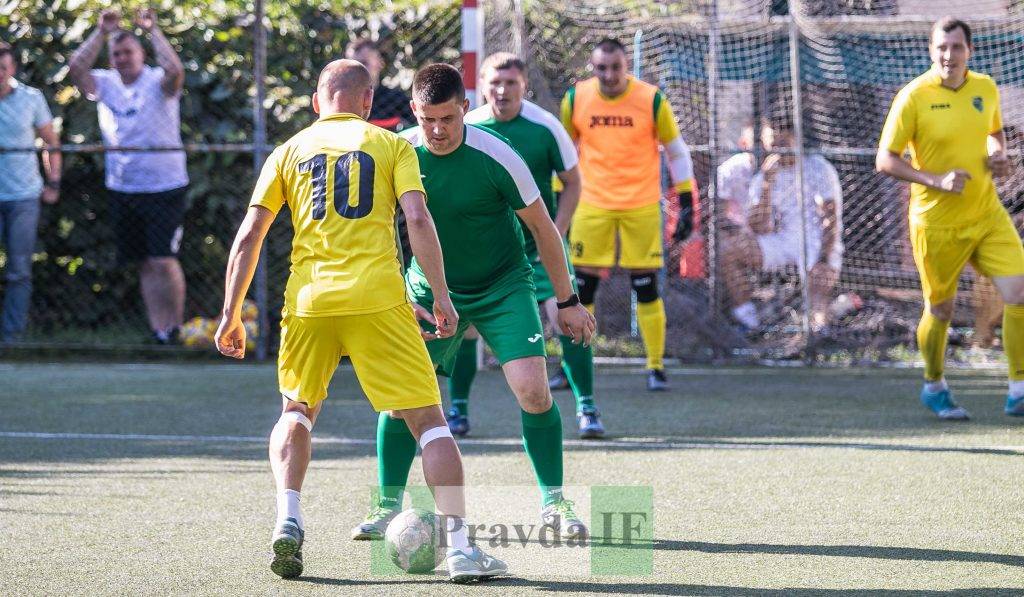 турнір з міні-футболу пам'яті Степана Тарабалки,Відкриття футбольного турніру пам'яті Степана Тарабалки,пілот Степан Тарабалка