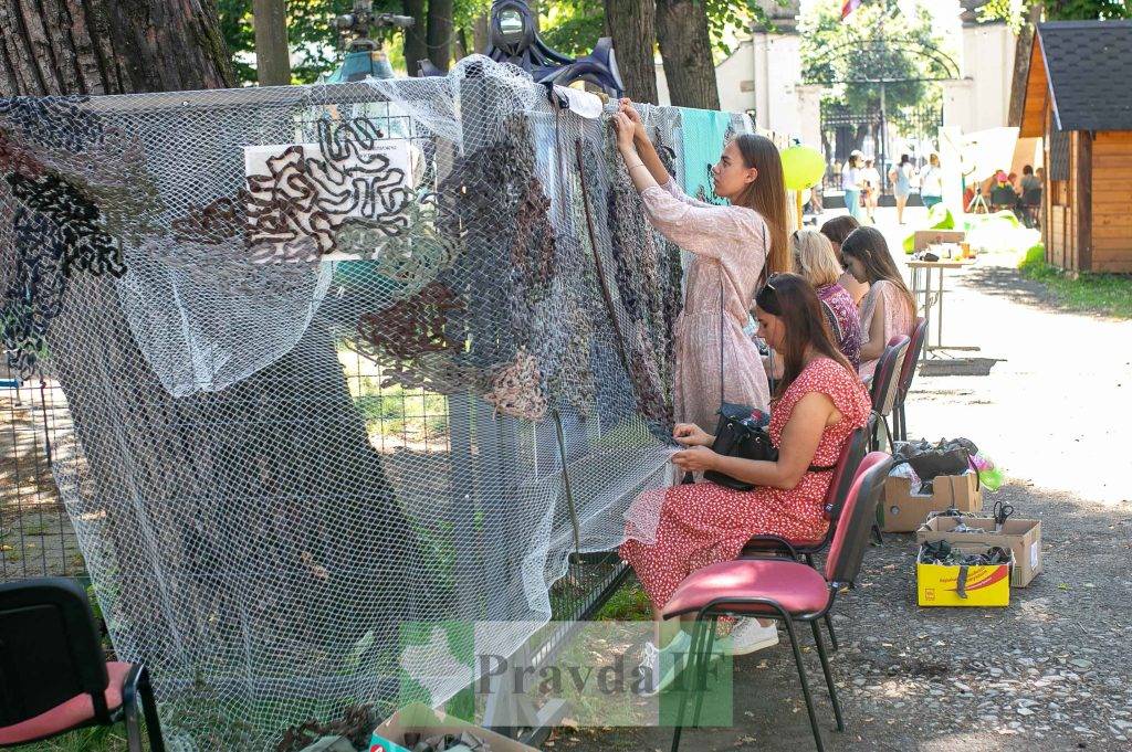 Дитячий ярмарок,Дитячий ярмарок у Франківську,дитячий ярмарок на підтримку зсу