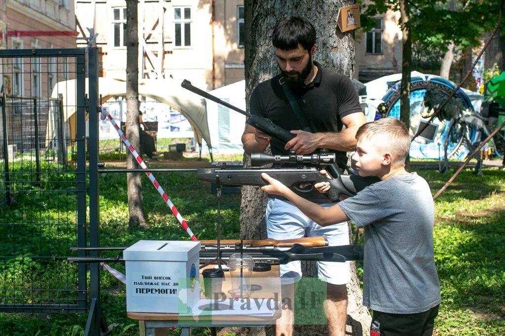 Дитячий ярмарок,Дитячий ярмарок у Франківську,дитячий ярмарок на підтримку зсу