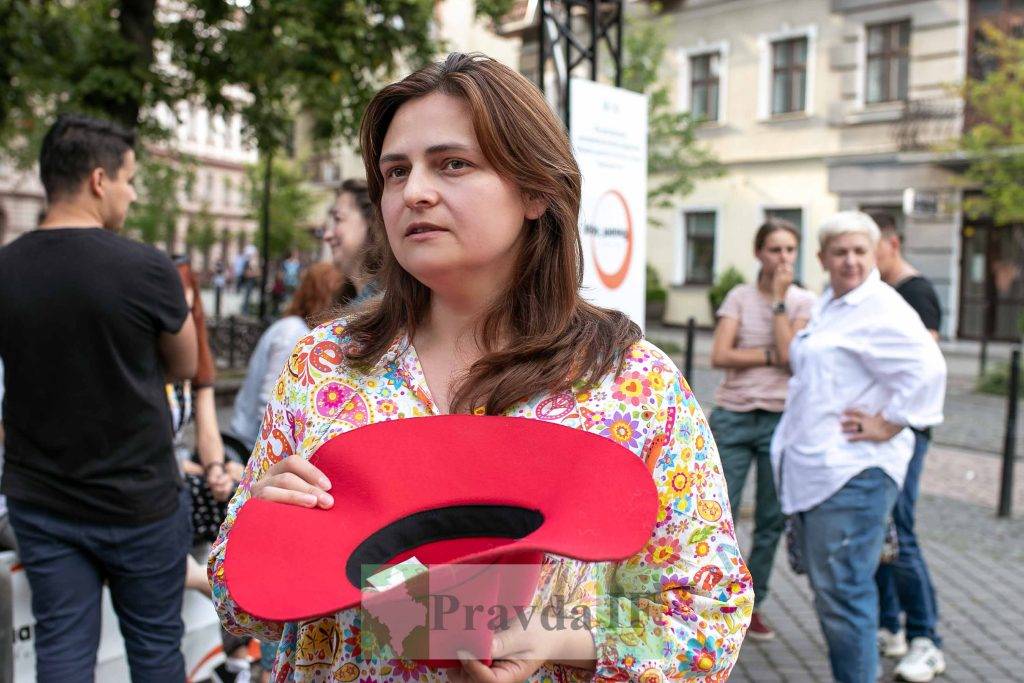 у франківську скасували на шапку,Рада оборони Івано-Франківської області,Людмила Лінник