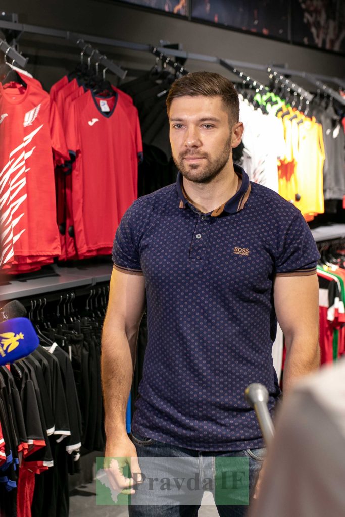 франківський ураган,Футзаліст збірної України Петро Шотурма,Новачки Урагану Петро Шотурма Ігор Корсун Микола Микитюк