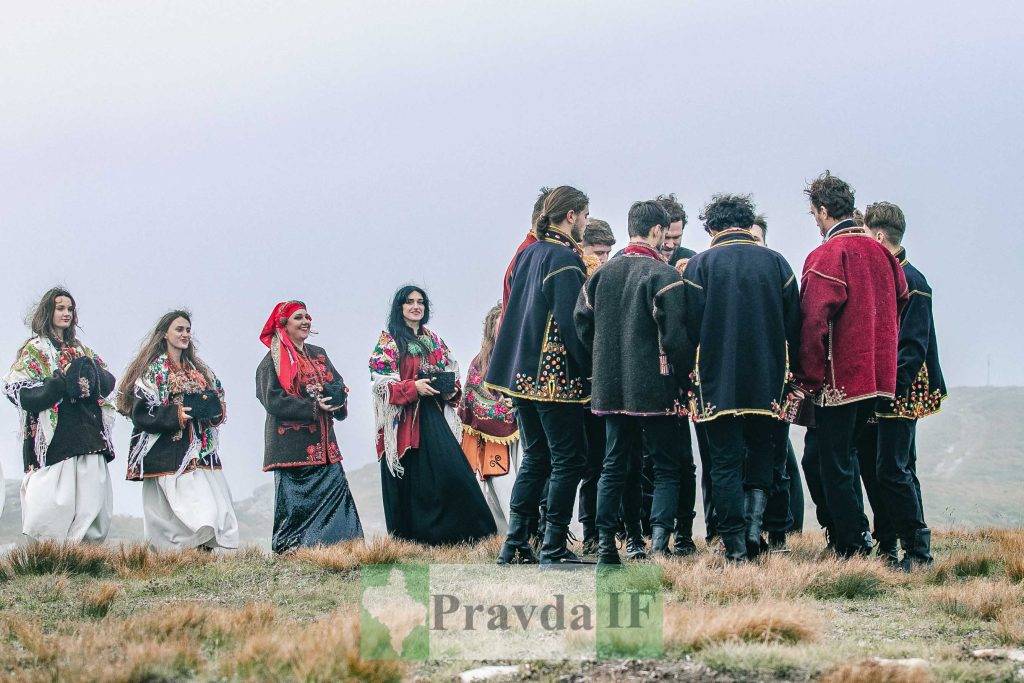 Бій за Україну,Вистава Бій за Україну на горі Піп Іван,вистава на горі піп іван