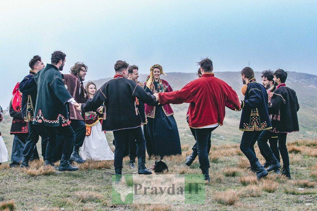 Бій за Україну,Вистава Бій за Україну на горі Піп Іван,вистава на горі піп іван