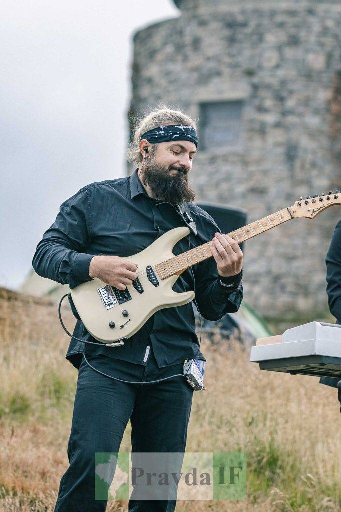 Бій за Україну,Вистава Бій за Україну на горі Піп Іван,вистава на горі піп іван