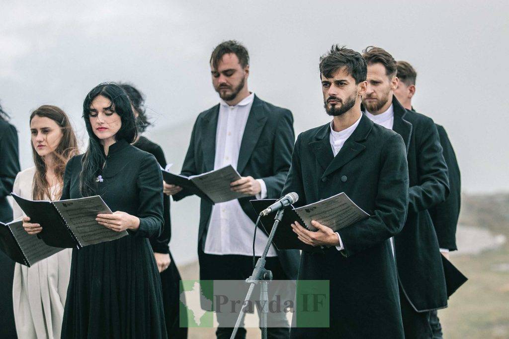 Бій за Україну,Вистава Бій за Україну на горі Піп Іван,вистава на горі піп іван