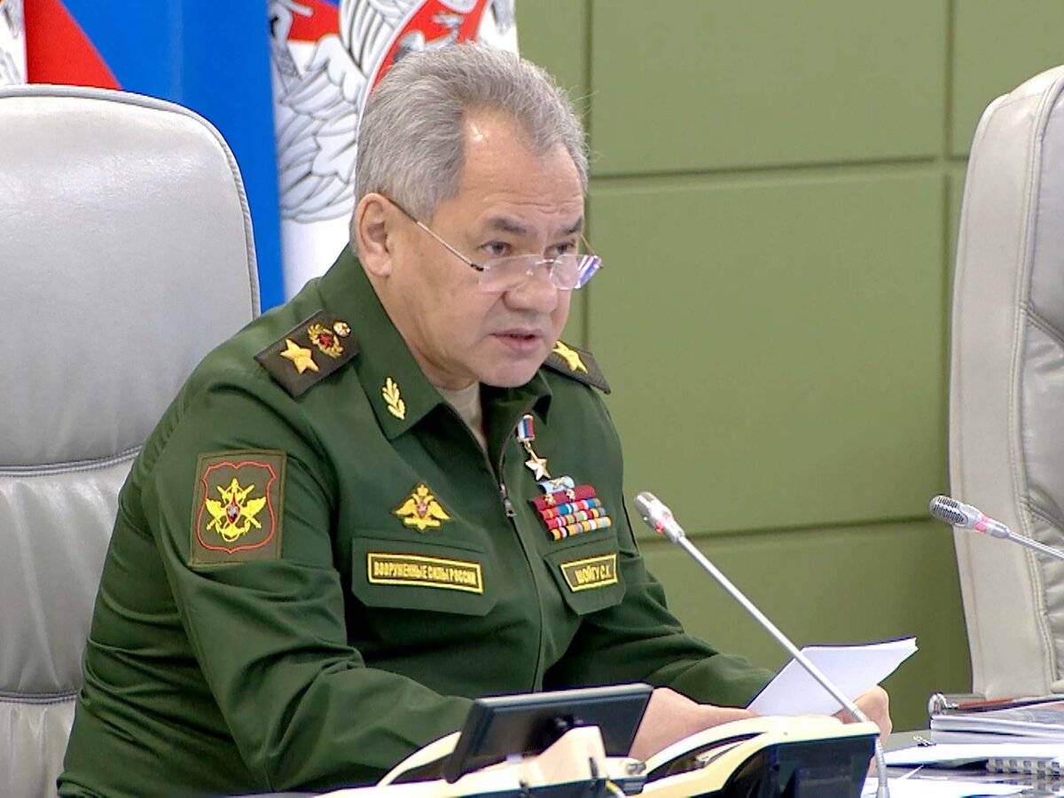 Шойгу обурився через ідею заборонити всім росіянам в’їзд до країн ЄС