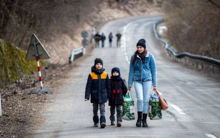 В Україні планують збільшити суму компенсації сім’ям, які прихистили переселенців