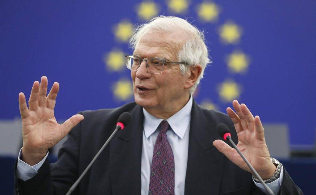 Боррель розповів, яким може бути рішення ЄС щодо видачі віз росіянам