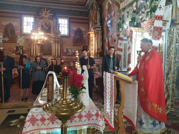 На Коломийщині попрощалися зі священником, загиблим унаслідок жахливої ДТП