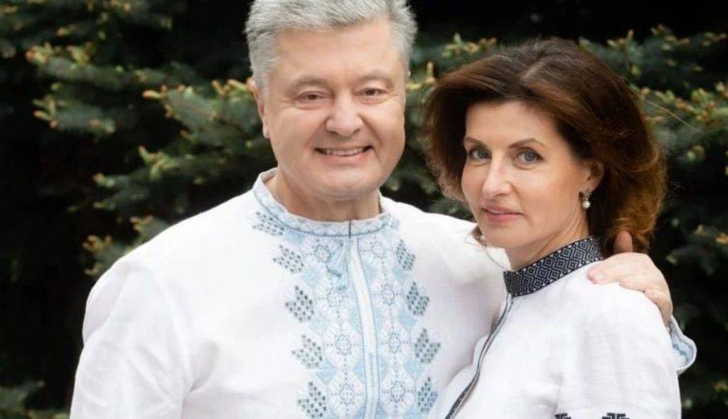 Петро Порошенко отримав на день народження від дружини підбірку книг