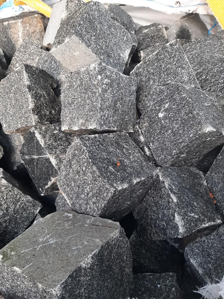 У Франківську відновили ремонт вулиці Крушельницької,пішохідна зона,ремонт вулиці