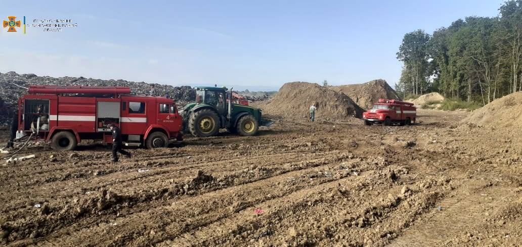 У Старобогородчанській громаді виникла пожежа на сміттєзвалищі