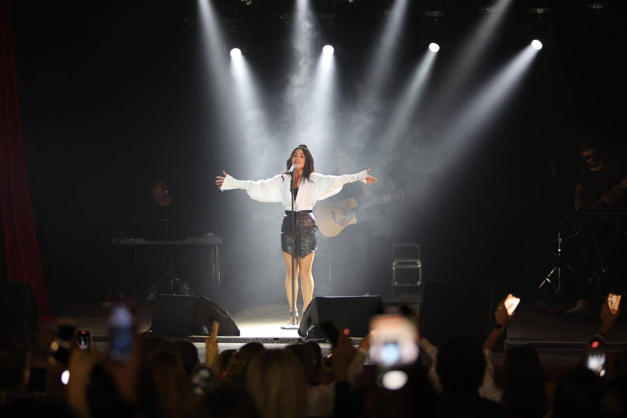 У Франківську з концертом в підтримку ЗСУ виступила Злата Огнєвіч,Злата Огнєвіч,франківська філармонія