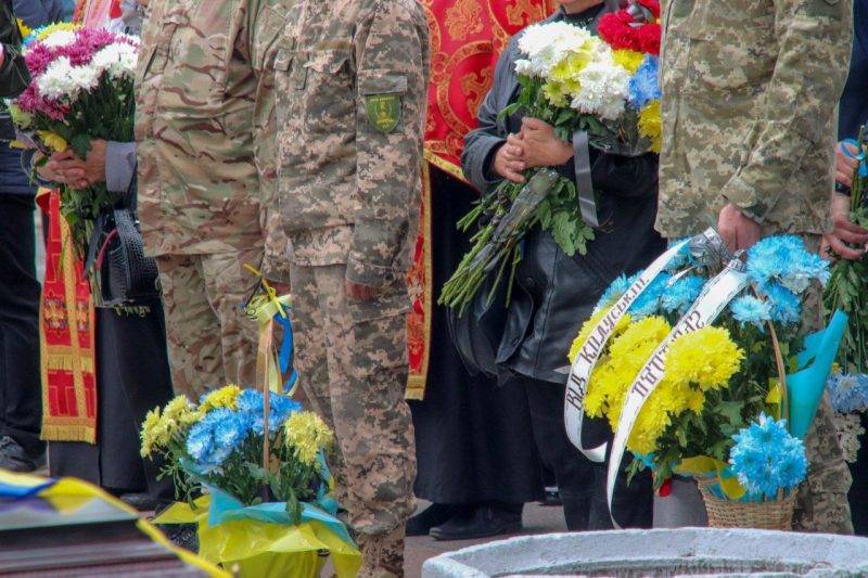 Калушан просять гідно зустріти полеглого Героя